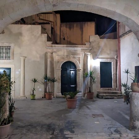דירות סירקוזה Ortigia Casa מראה חיצוני תמונה