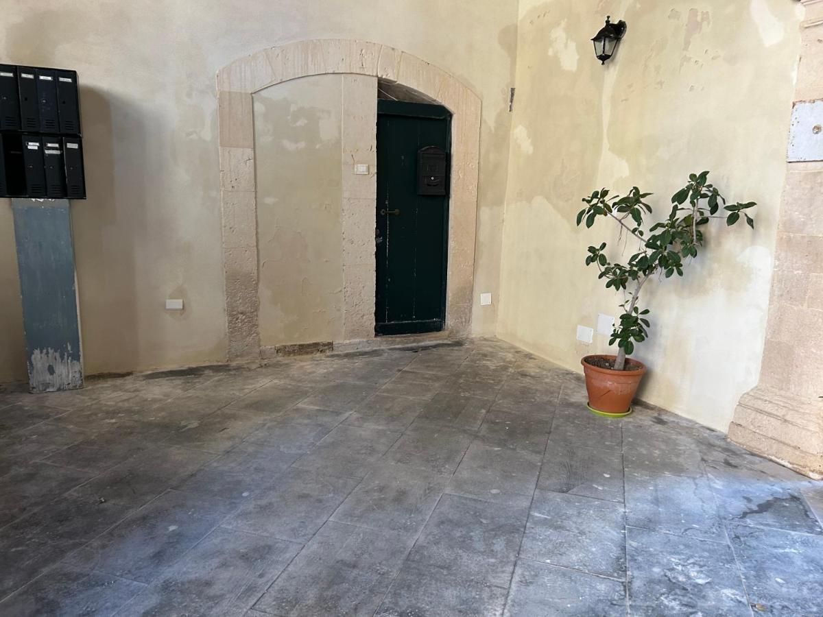 דירות סירקוזה Ortigia Casa מראה חיצוני תמונה